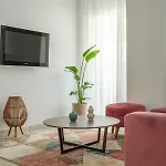 Bright And Comfortable With Balcony For 2 Apartamento