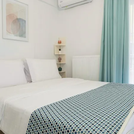 Bright And Comfortable With Balcony For 2