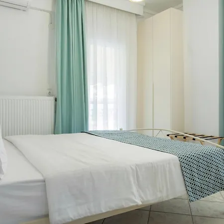 Bright And Comfortable With Balcony For 2 Apartament *
