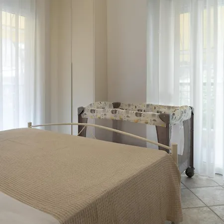 Apartament Bright And Comfortable With Balcony For 2