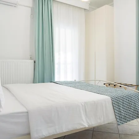 Bright And Comfortable With Balcony For 2 Apartament *