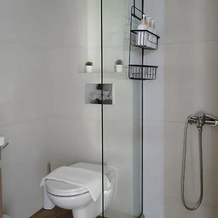 Bright And Comfortable With Balcony For 2 Lejlighed Thessaloníki