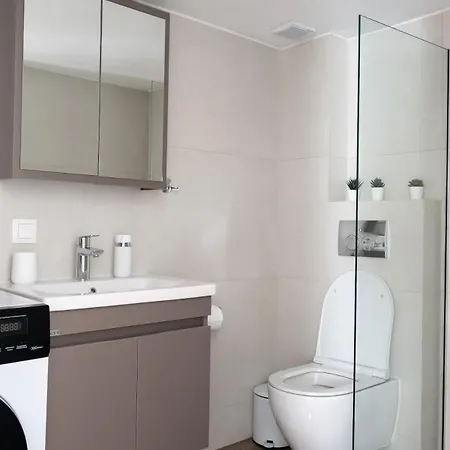 Apartamento Bright And Comfortable With Balcony For 2 *